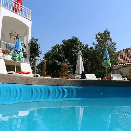 It Hotel 2*